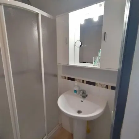 Estudio Les Marinas شقة